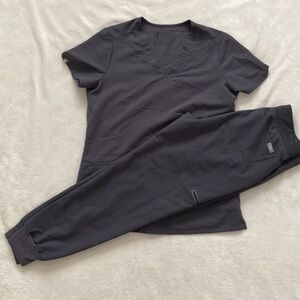 Figs Scrubs XS Top & XS bottoms